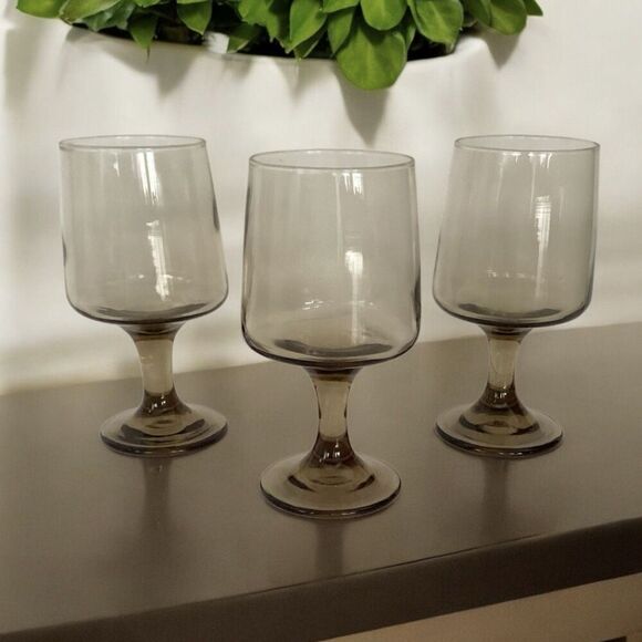 LIBBEY VTG Tawny Accent Smoke Brown Goblets 4 Oz Amber Glasses Iced Tea Wine 3 - Picture 1 of 4